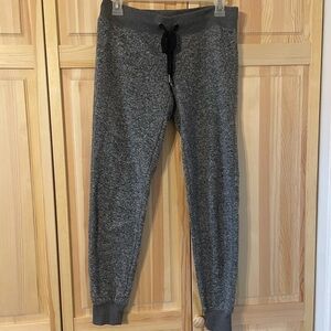 T5. Prince $ Fox joggers sm.